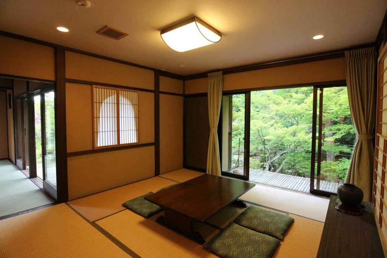 Shohakuen Villa Такаяма Екстериор снимка